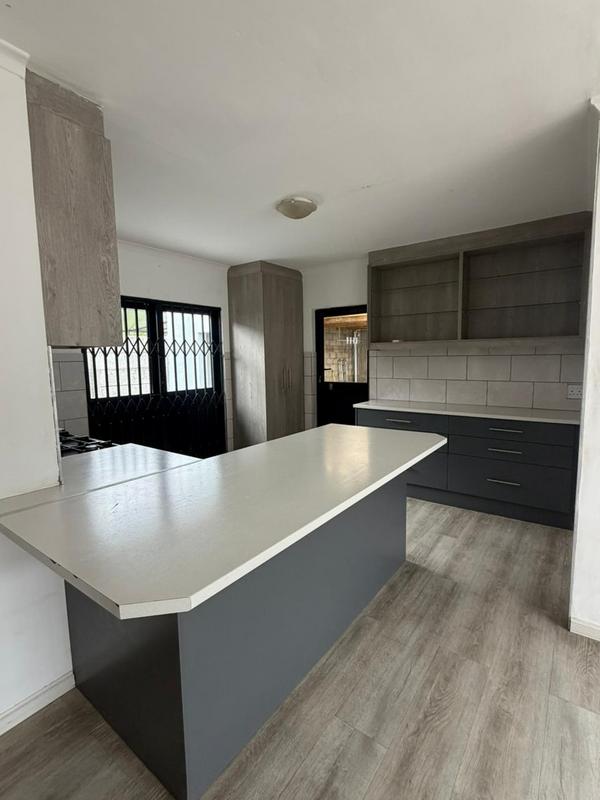 4 Bedroom Property for Sale in Morgenster Western Cape